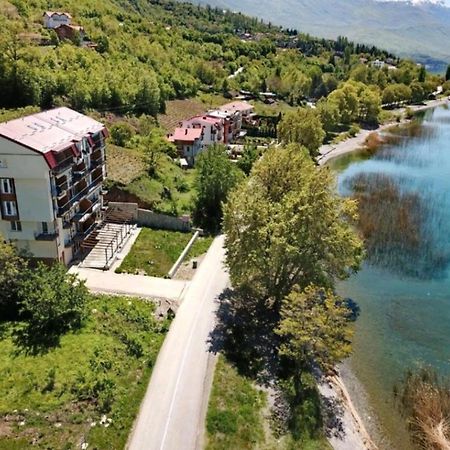Vera Apartments Ohrid Buitenkant foto