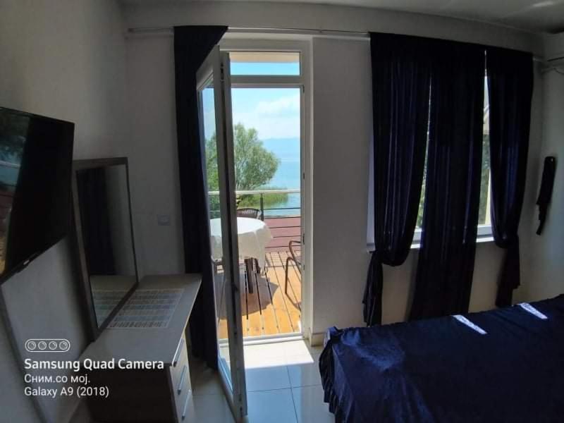 Vera Apartments Ohrid Buitenkant foto